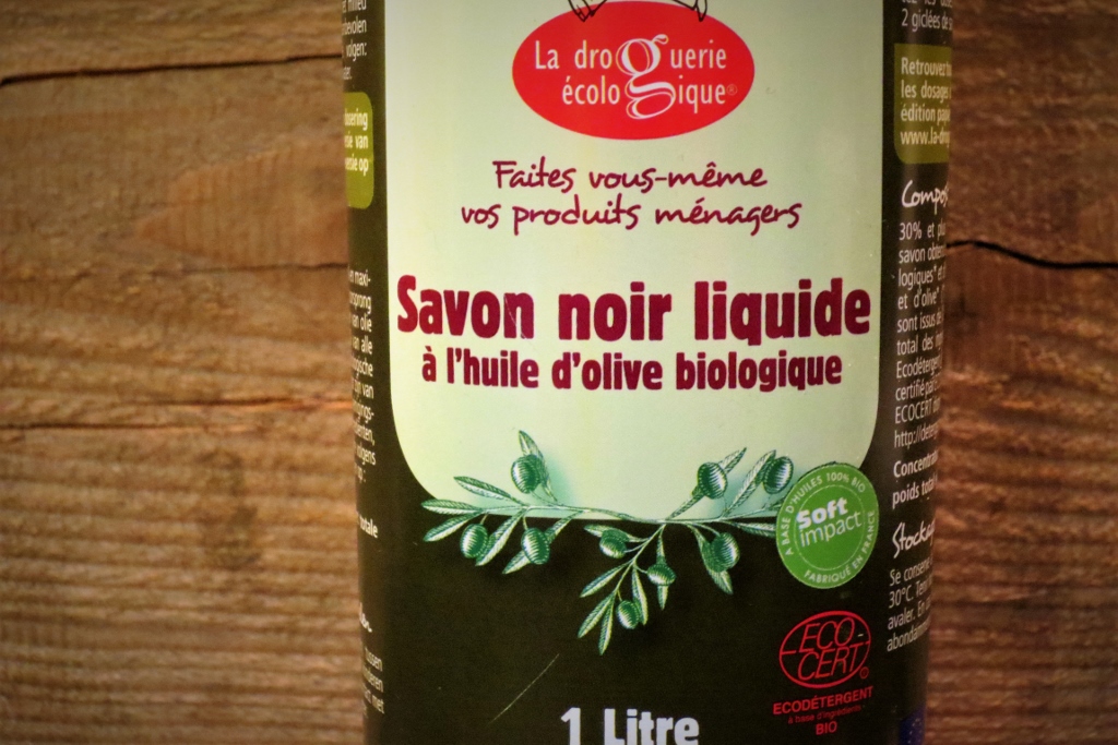 Savon noir liquide a l huile d olive bio 2 1024x683